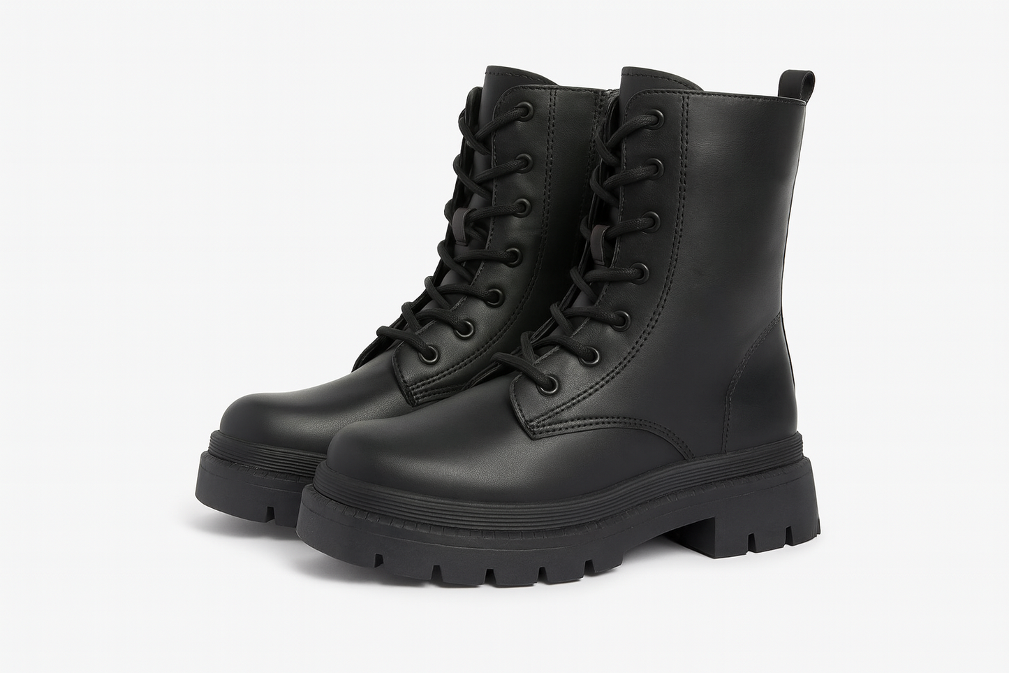 BOTAS DAMAS NEGRAS CORDON
