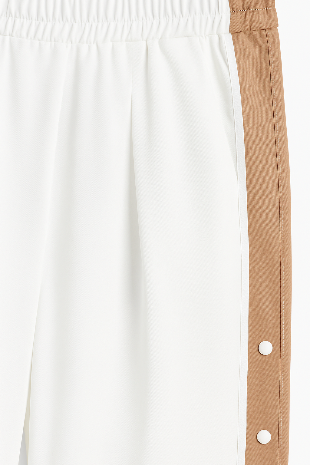 PANTALÓN DEPORTIVO DAMA BLANCO CON FRANJAS BEIGE Y BOTONES LATERALES