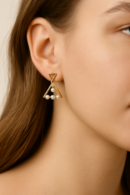 ARETE GEOMÉTRICO CON TRIÁNGULOS, DIAMANTES Y PERLAS 003T