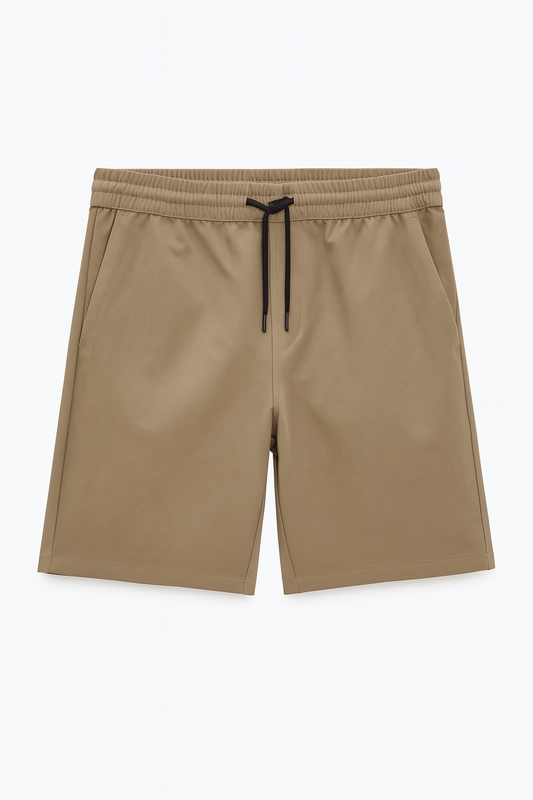 SHORT LLANO CON ELÁSTICO Y CON DOS BOLSILLOS LATERALES Y POSTERIORES