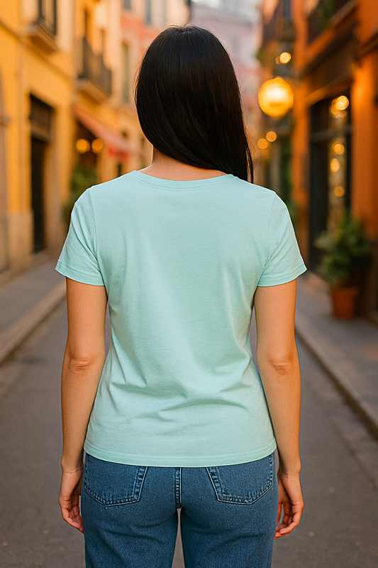 CAMISETA DAMA BASICA CUELLO EN V ABIERTA Y SUELTA PARA MAYOR COMODIDAD