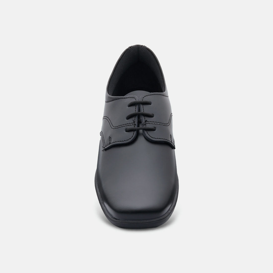 ZAPATOS NEGROS DE CUERO CON ABERTURA DE CORDÓN