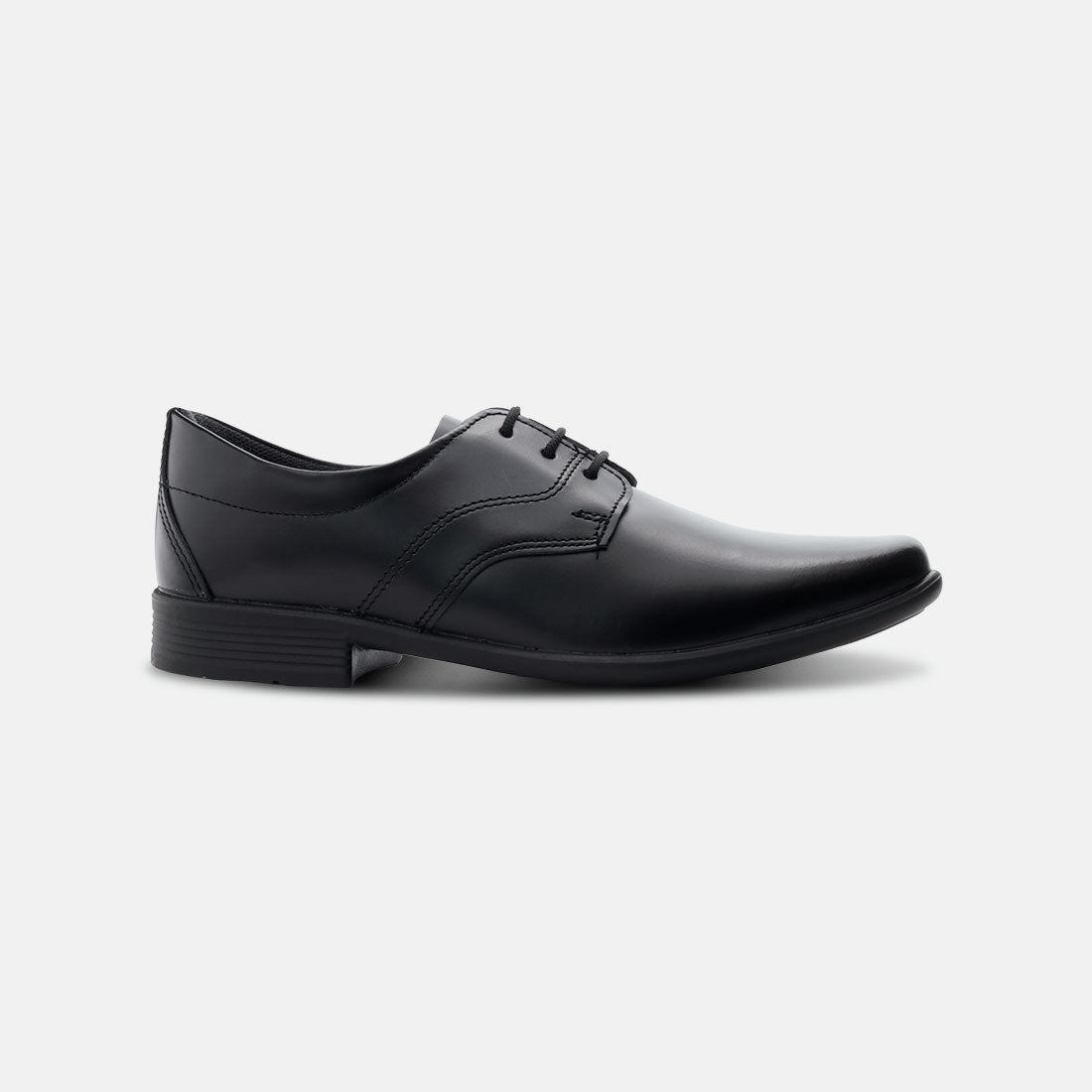 ZAPATOS NEGROS DE CUERO CON ABERTURA DE CORDÓN