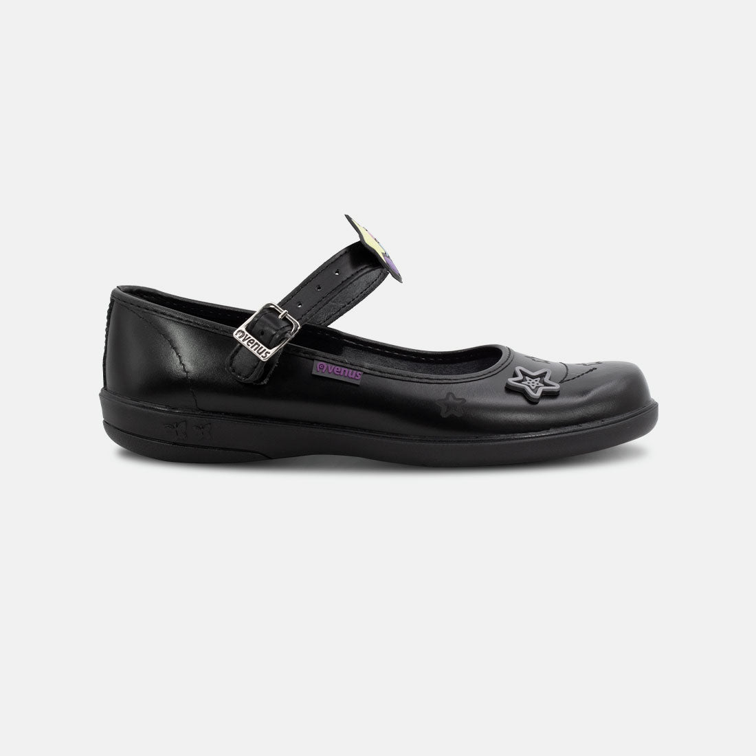 ZAPATOS ESCOLARES NEGROS DE NIÑA CON CORREA AJUSTABLE Y DETALLE DE ESTRELLA