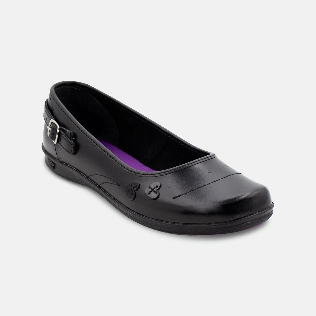 ZAPATOS DAMA ESCOLARES NEGROS CON CORREA AJUSTABLE Y DETALLE DE DOS CORAZONES