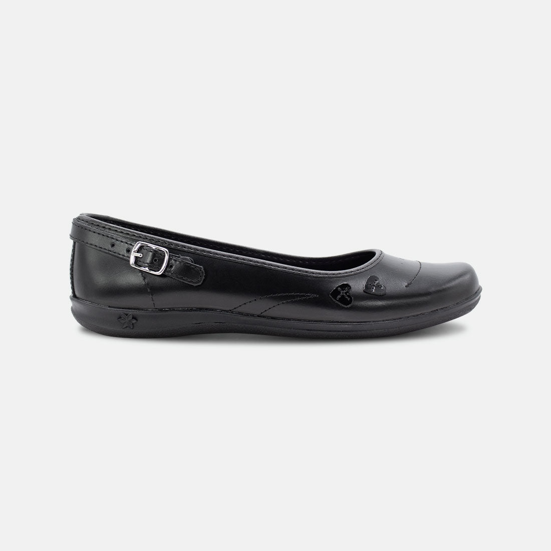 ZAPATOS DAMA ESCOLARES NEGROS CON CORREA AJUSTABLE Y DETALLE DE DOS CORAZONES