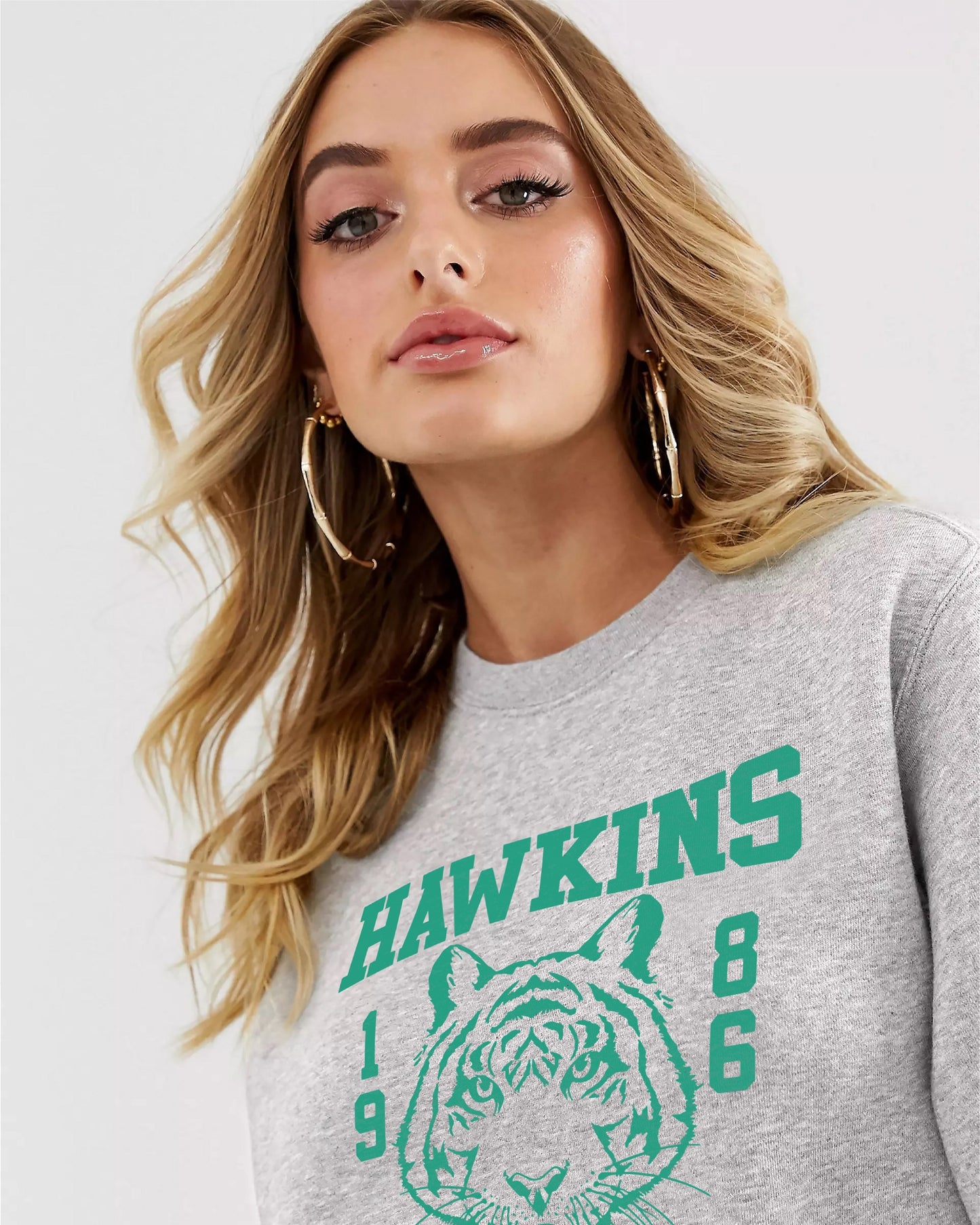 BUZO GRIS ESTAMPADO VERDE