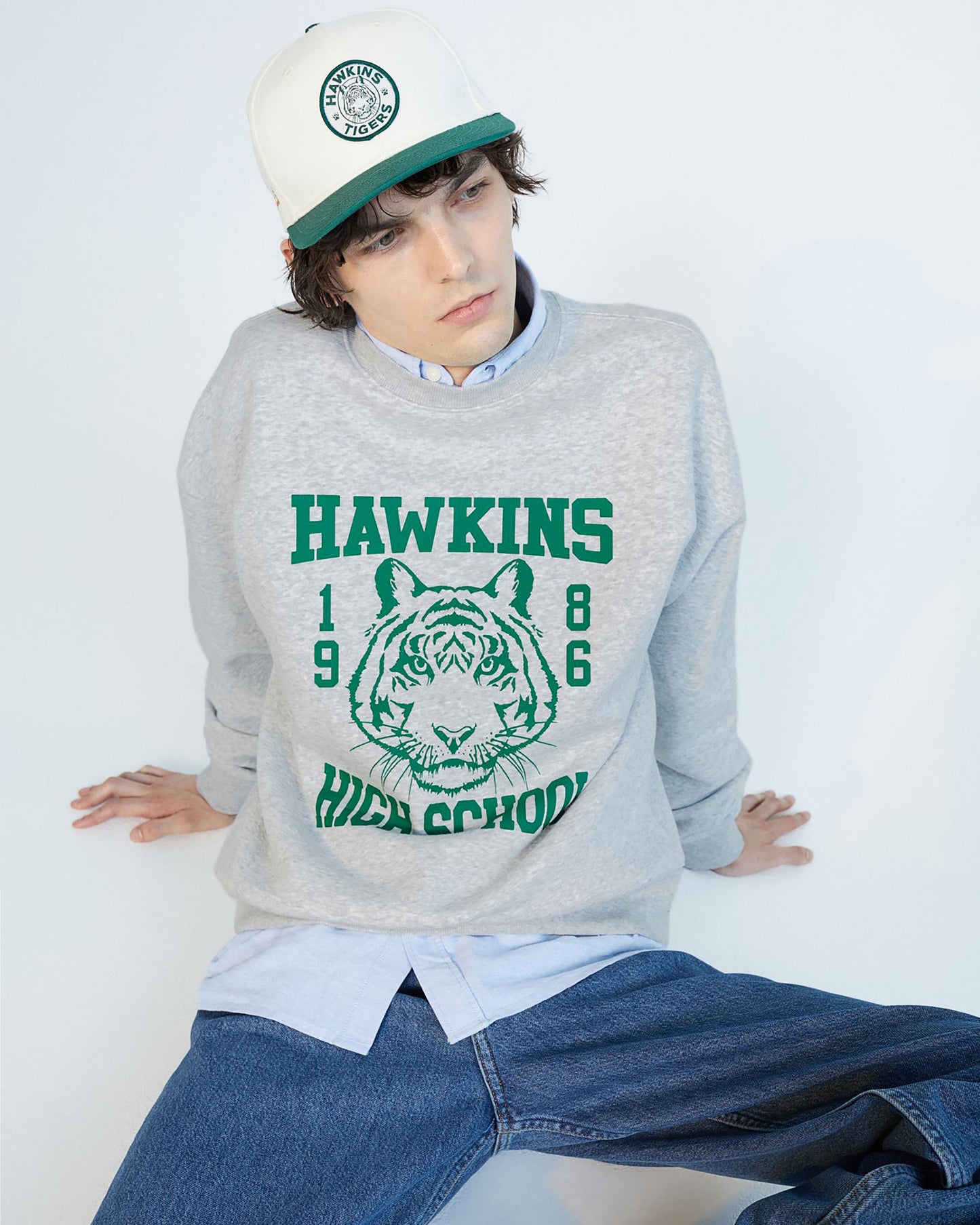 BUZO GRIS ESTAMPADO VERDE