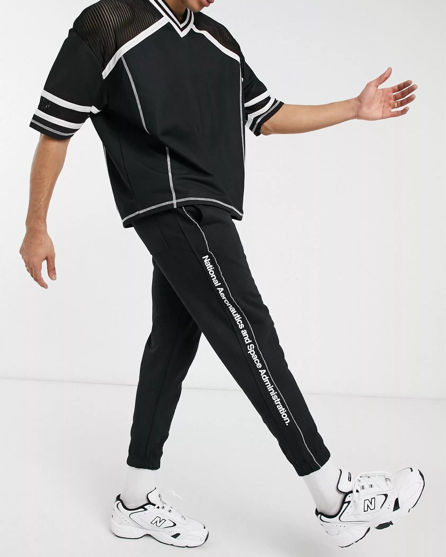 JOGGER GRÁFICO