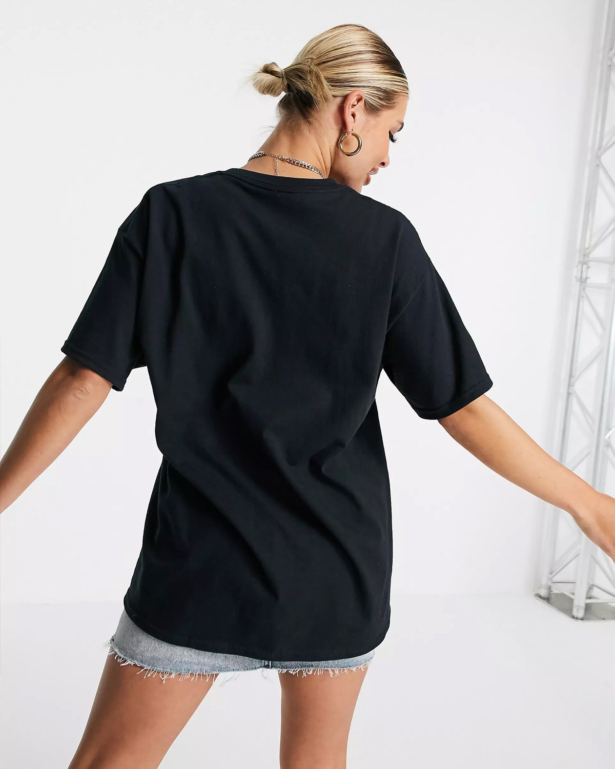 CAMISETA NASA NEGRA GOLD