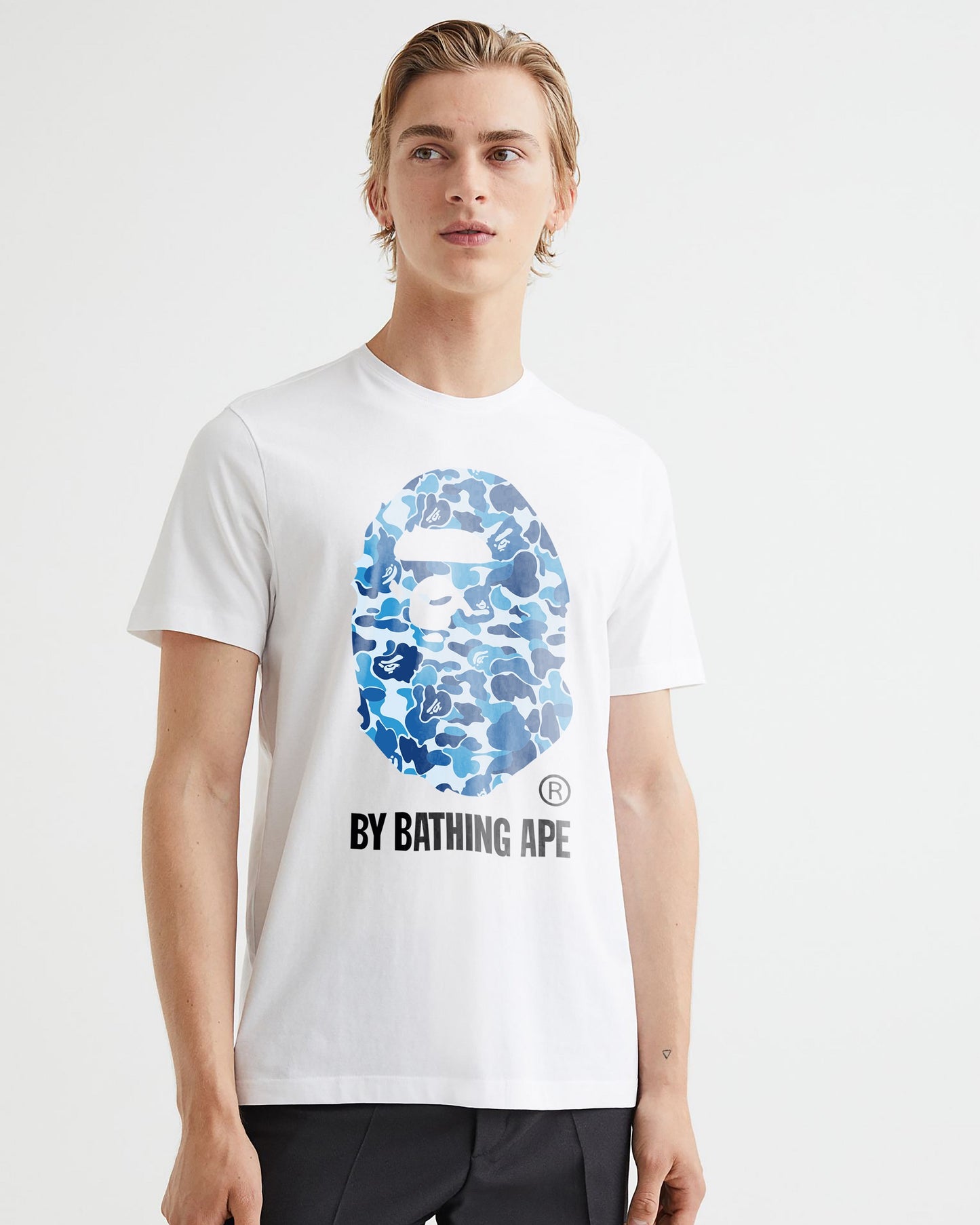 CAMISETA BLANCA GORILA AZUL BAPE