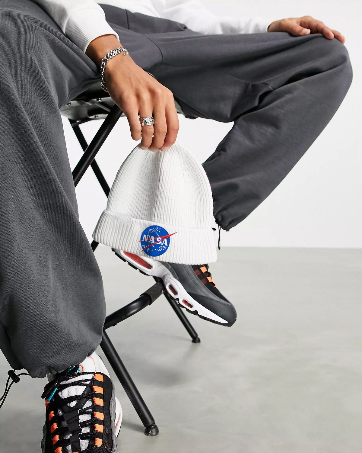 GORRO DE LANA NASA - BLANCO