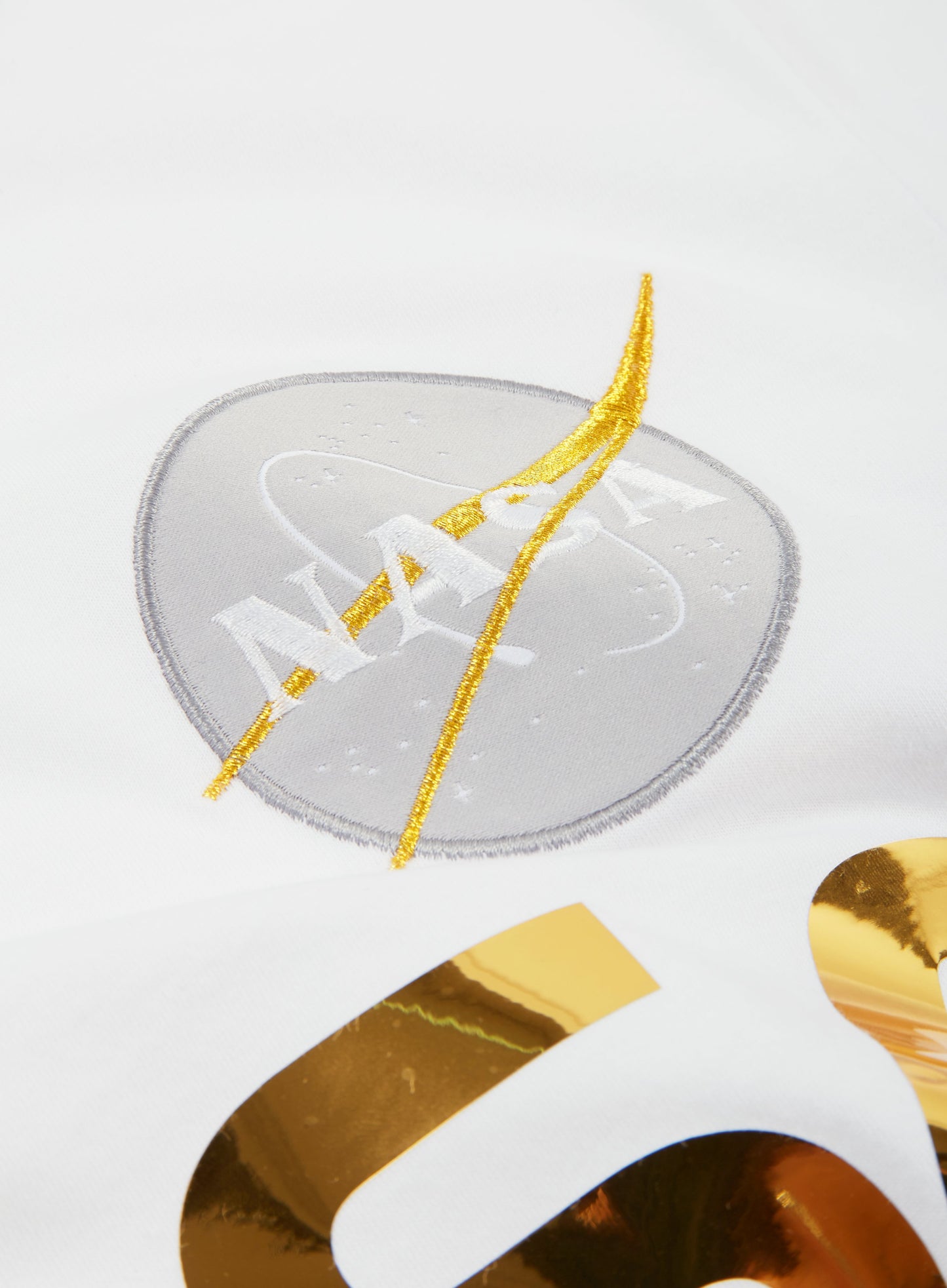 CAMISETA NASA BLANCA GOLD