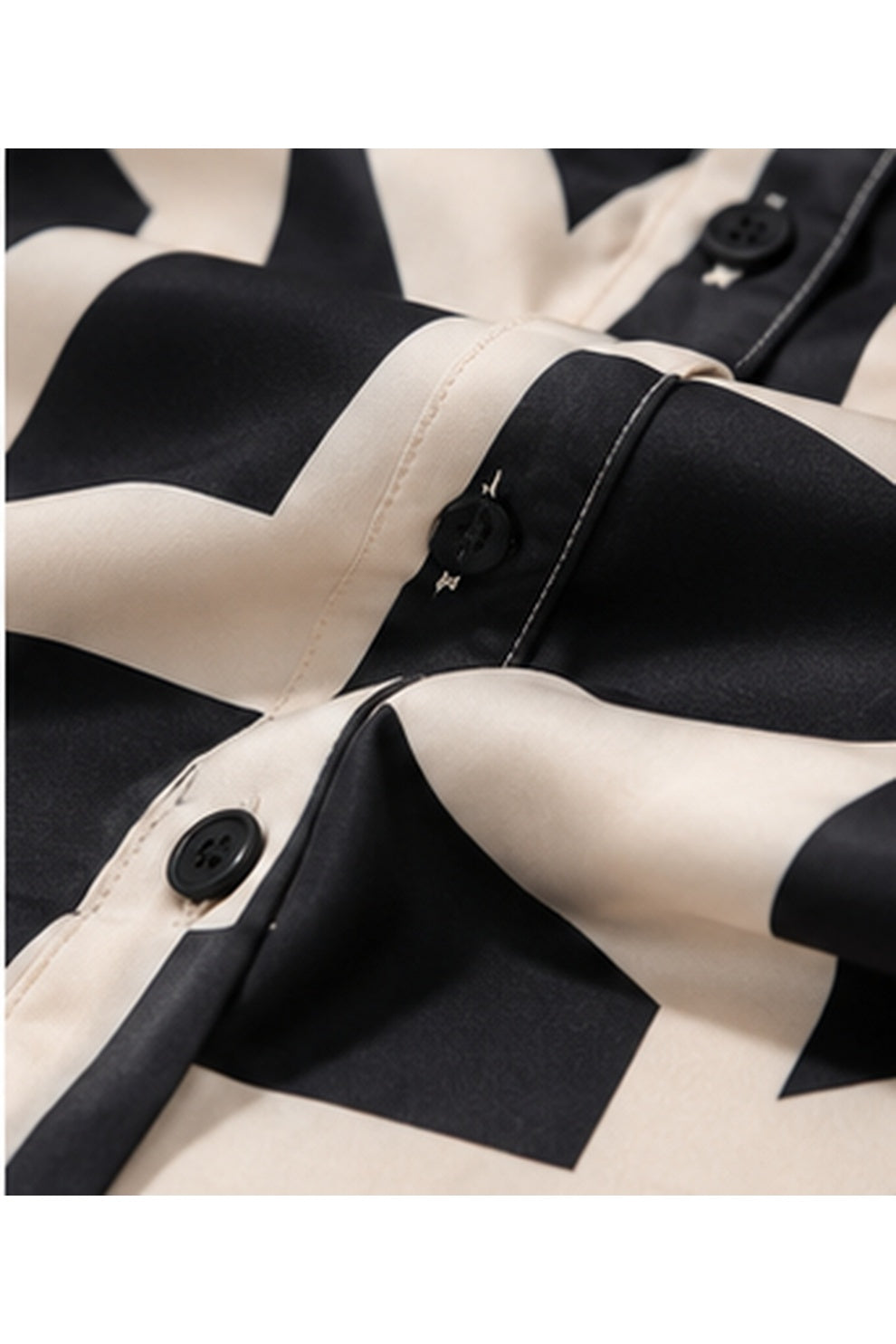 BLUSA CAMISERA ESTAMPADO GEOMETRICO BLACK & BEIGE
