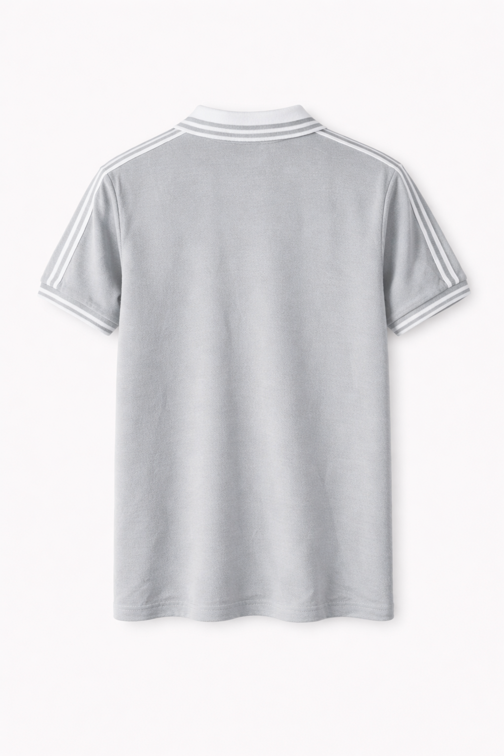 CAMISETA POLO GRIS CUELLO Y LINEAS HOMBROS BLANCAS