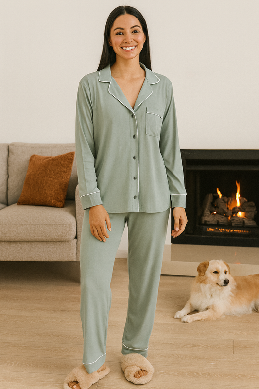 CONJUNTO PIJAMA MUJER: CAMISA DE BOTONES Y BOLSILLO + PANTALON HOLGADO