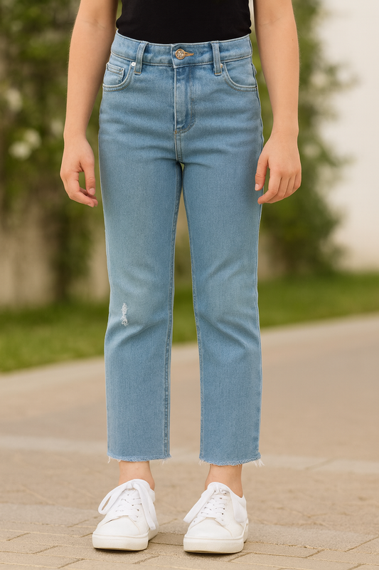 PANTALÓN JEAN NIÑA RECTO CELESTE CON BASTA DESFLECADA