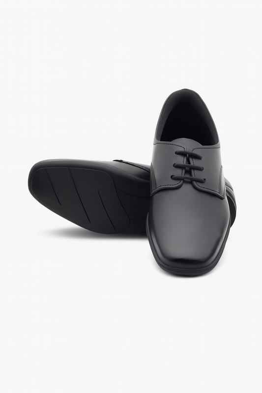 ZAPATOS NEGROS DE CUERO CON ABERTURA DE CORDÓN