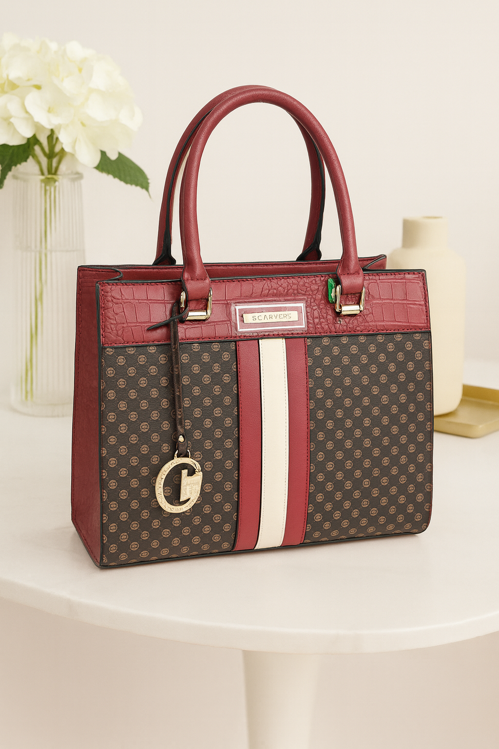 CARTERA DAMA ESTAMPADA CON DETALLES EN ROJO O CAFÉ