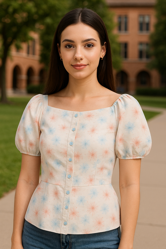 BLUSA DAMA ESCOTE CUADRADO ESTAMPADO DE FLORES CON MANGAS ELASTICAS Y BOTONES