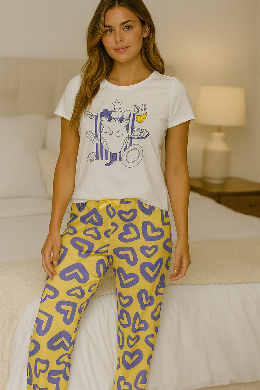 CONJUNTO PIJAMA MUJER CAMISETA + SHORT ESTAMPADO GATO + CORAZONES