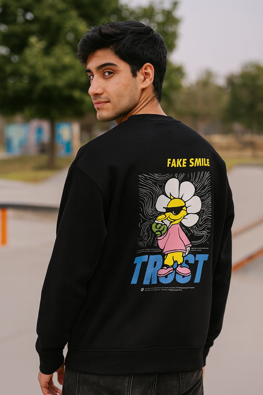 BUZO FAKE SMILE ESTAMPADO CON BORDES TEXTURIZADOS EN CUELLO, MANGAS Y PRETINA TEXTURIZADOS