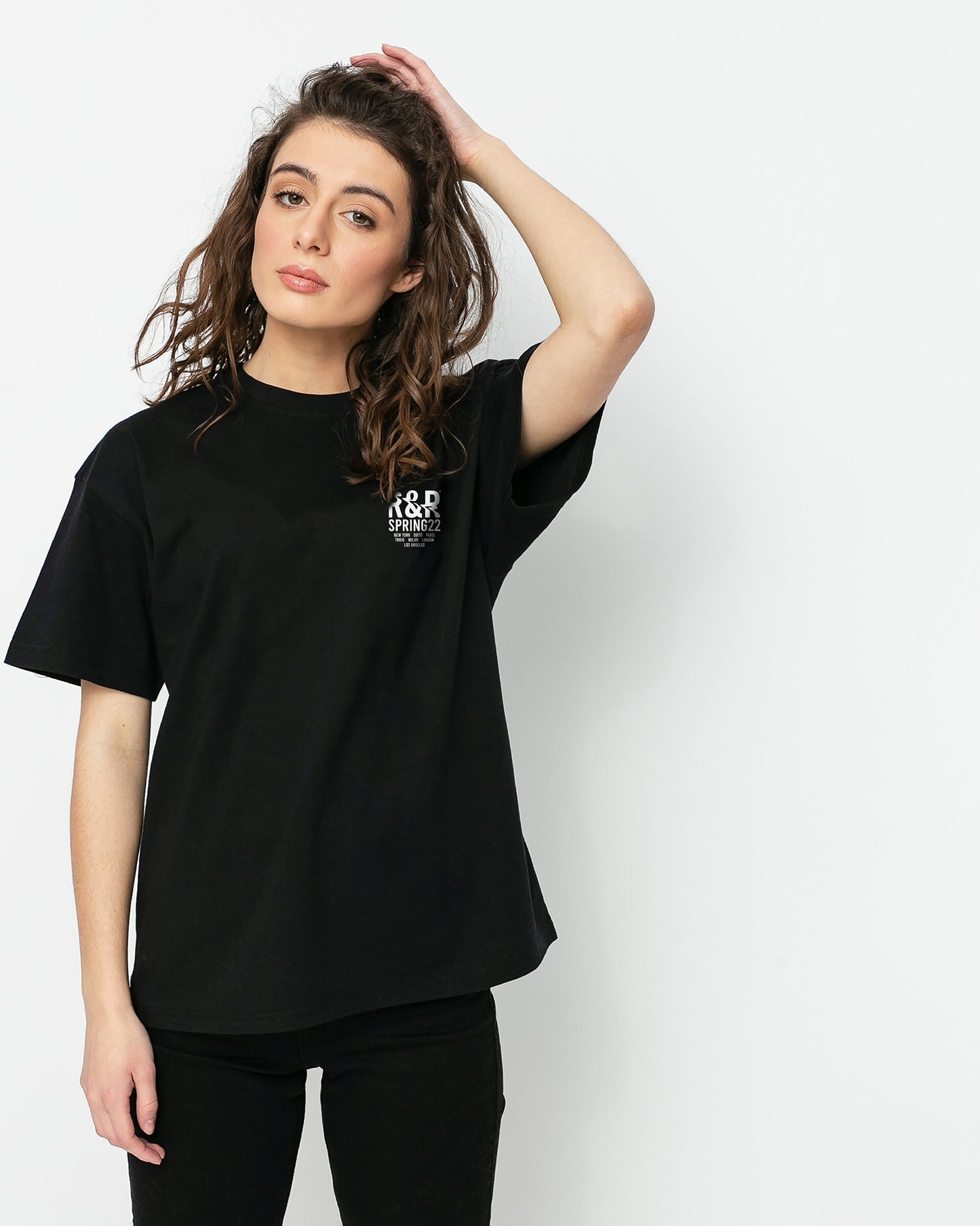 CAMISETA NEGRA R&R FLOREAL