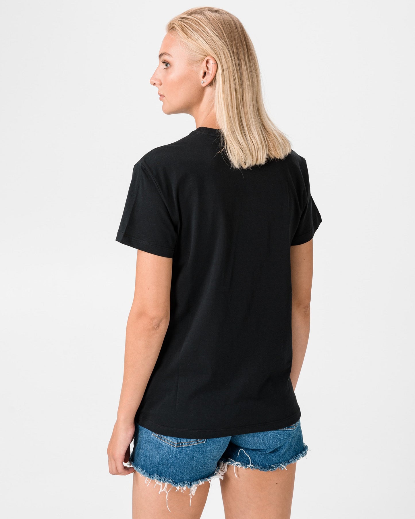 CAMISETA NEGRA - BOLSILLO CAMUFLAJE