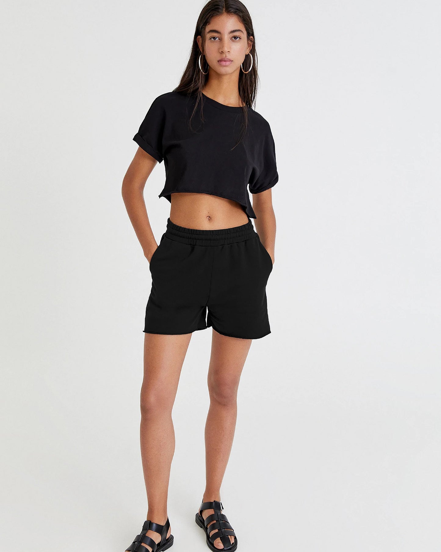 CROP TOP NEGRO