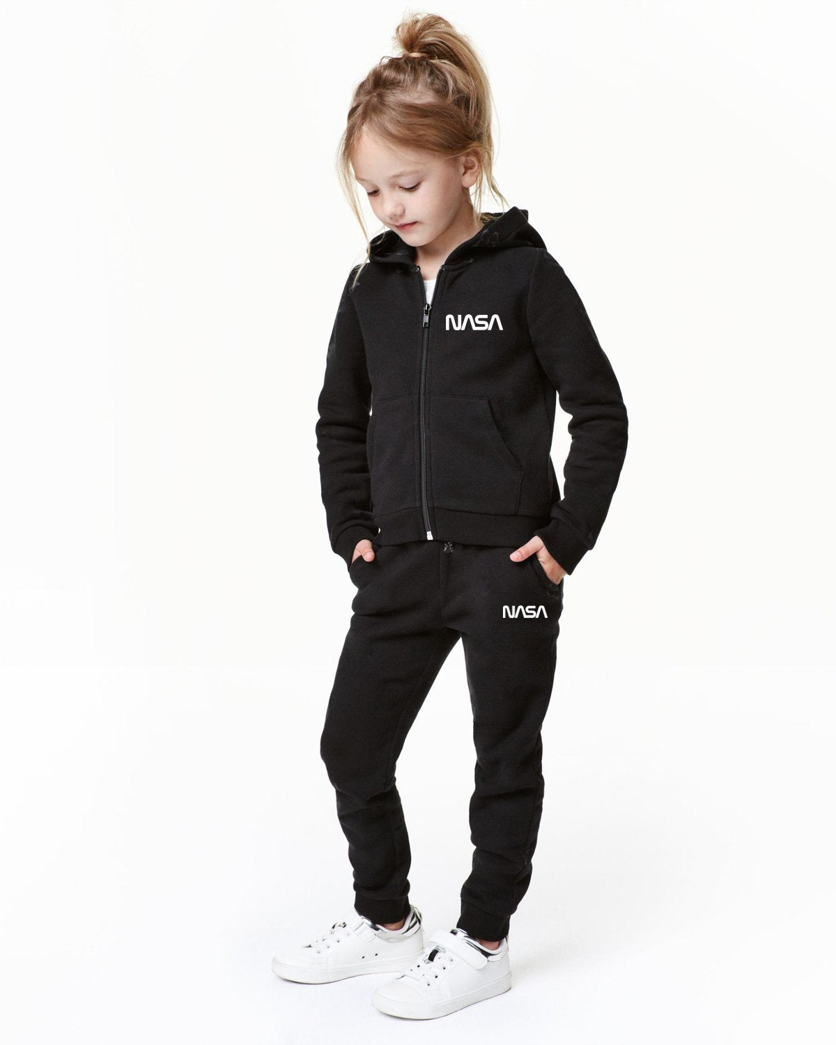 JOGGER DE NIÑO NASA NEGRO