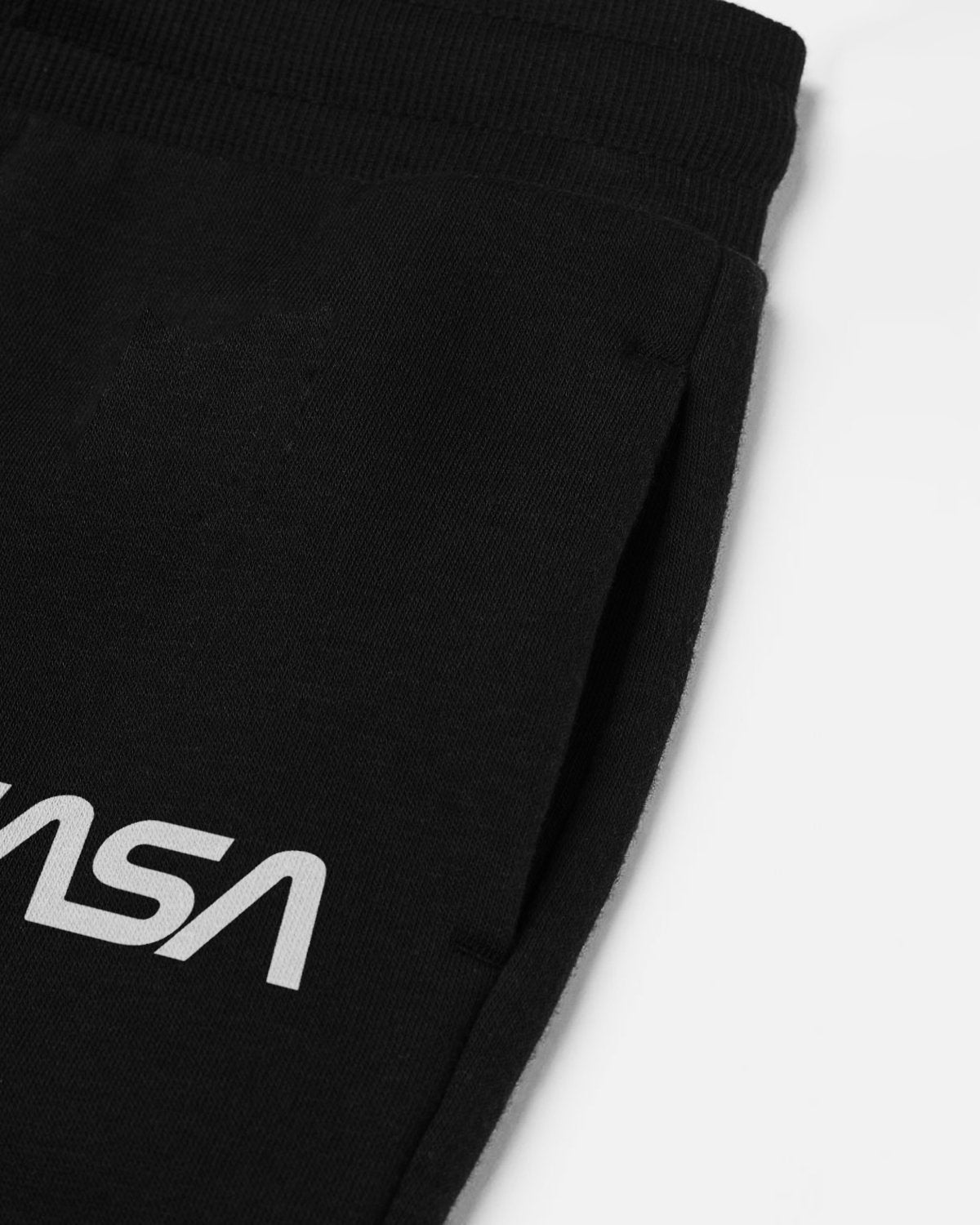 JOGGER DE NIÑO NASA NEGRO