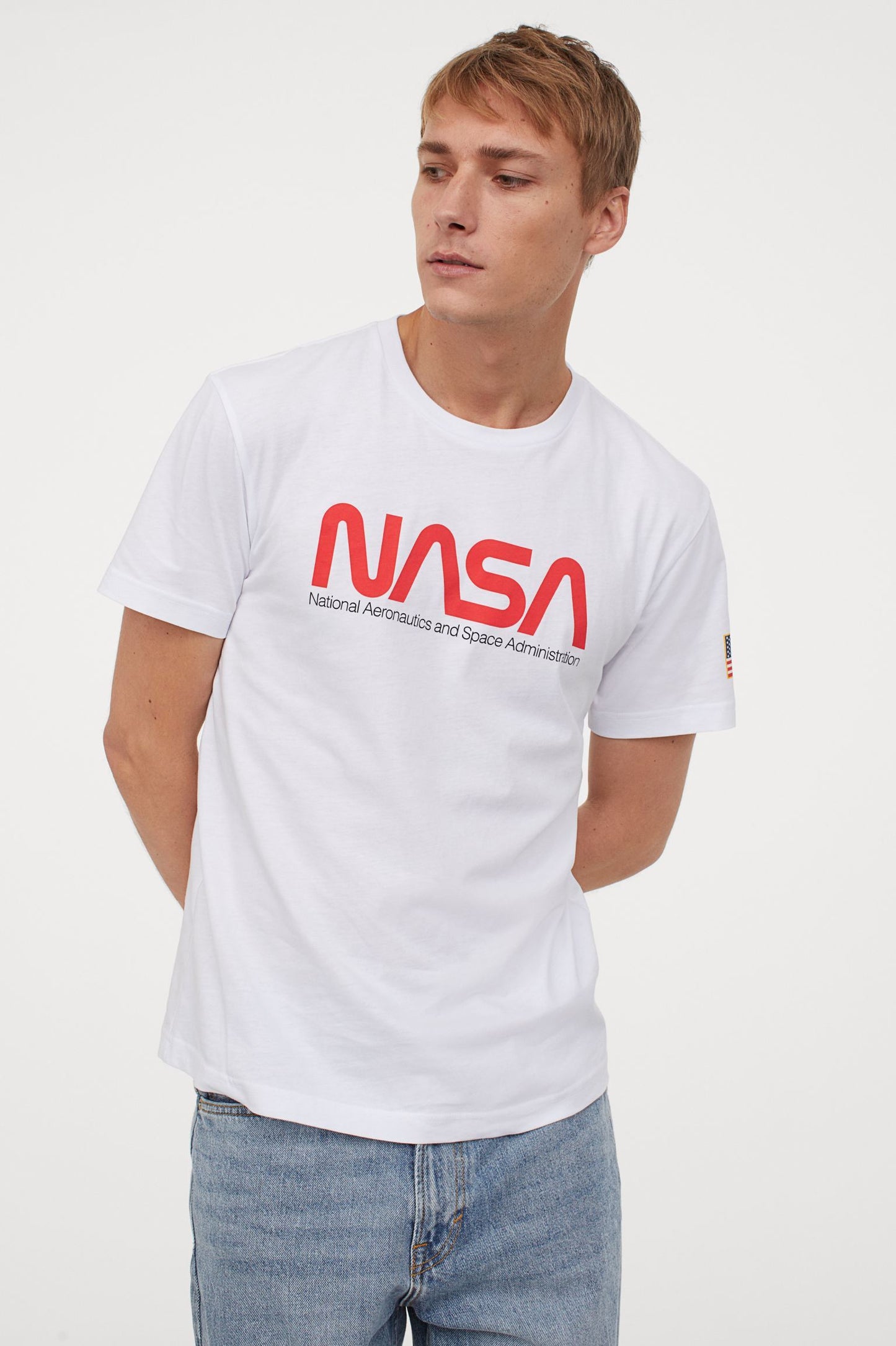 CAMISETA BLANCA NASA LOGO ROJO