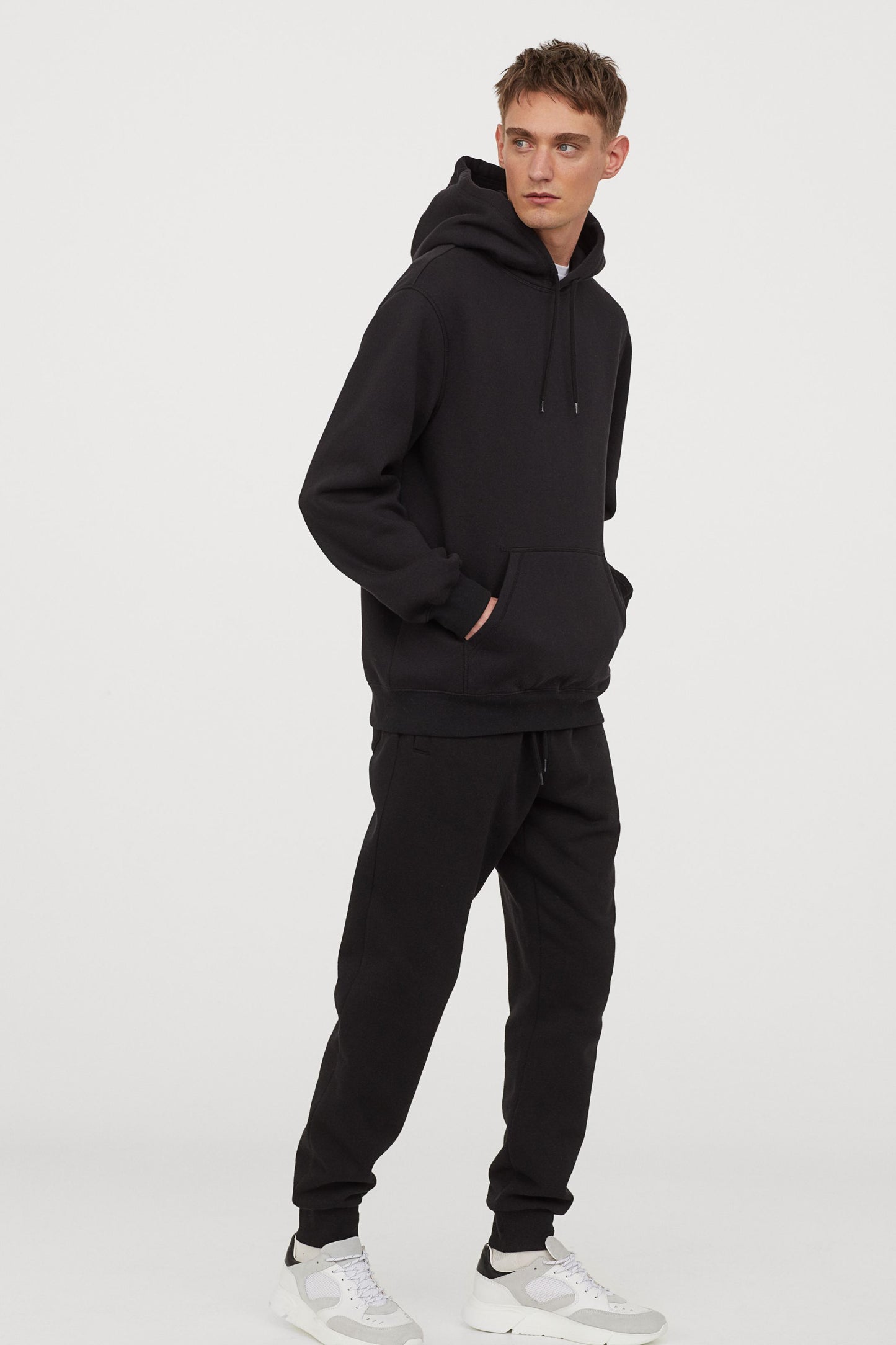 HOODIE NEGRO